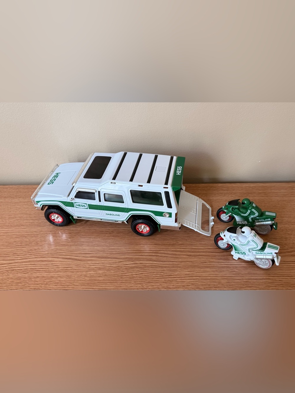Hess 2004  White & Green Toy Gasoline Carrier with Ramp and Two Motorcycles